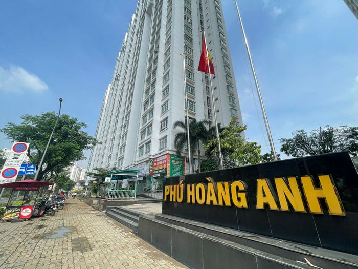Bán căn hộ Phú Hoàng Anh 